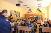 Усі школи Тернополя взяті під охорону міліції