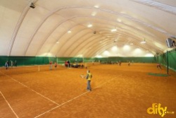 У Тернополі відкрили сучасний комплекс критих тенісних кортів